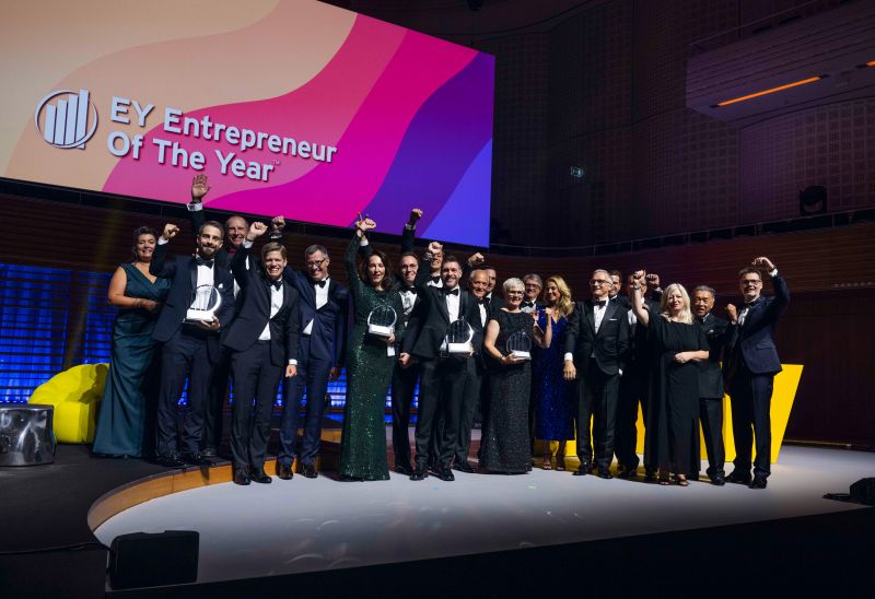 Ford Schweiz fährt mit dem Capri an der EY Entrepreneur Of The Year Award Night vor