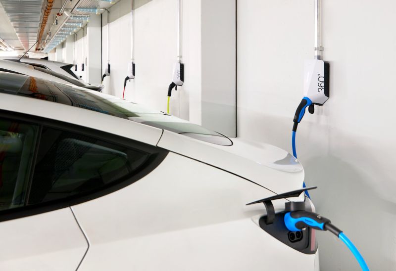 Helvetia Baloise und Energie 360° beschleunigen die E-Mobilität in Schweizer Wohnliegenschaften