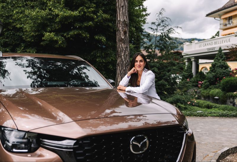 Véra Dussausaye wird neue Managerin PR & Influencers bei Mazda (Suisse) SA