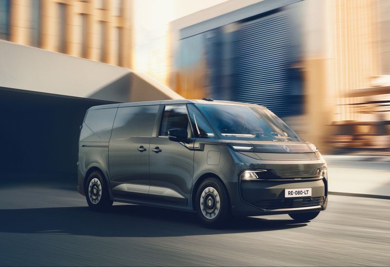 Renault zeigt den neuen Trafic Van E-Tech electric als Serienmodell