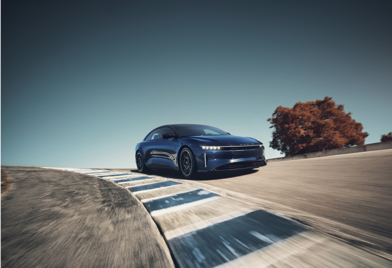 Lucid Air schafft 960 Kilometer Reichweite