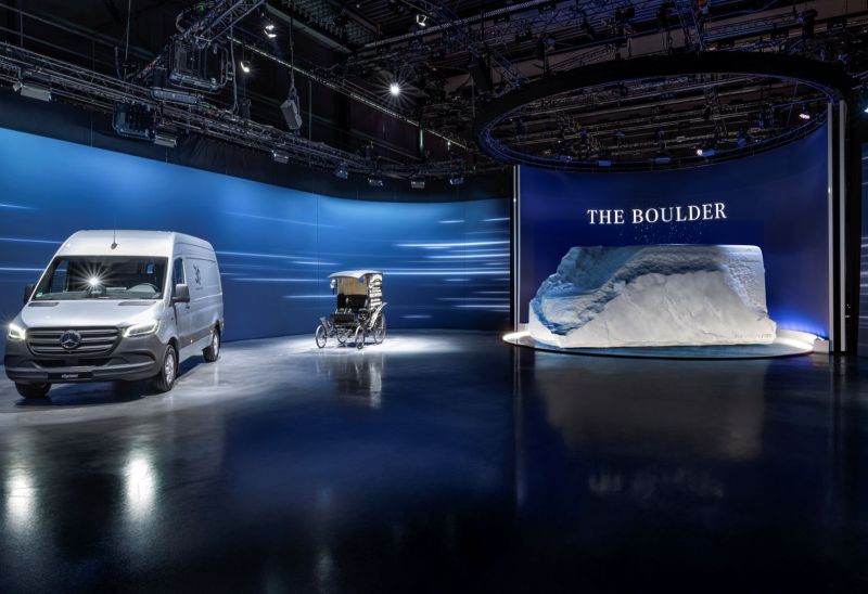 Mercedes-Benz zeigt Details des neuen Sprinter – und mehr