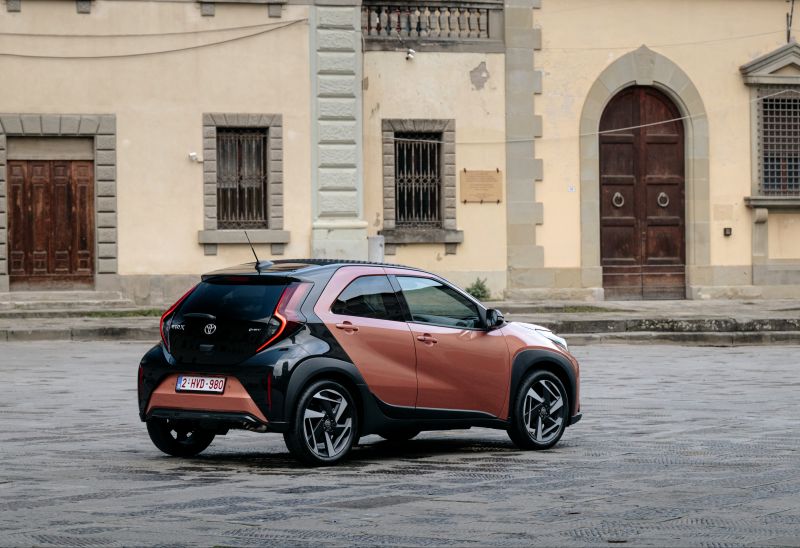 Toyota Aygo X Hybrid bringt Vollhybrid-Technologie ins City-Car-Segment