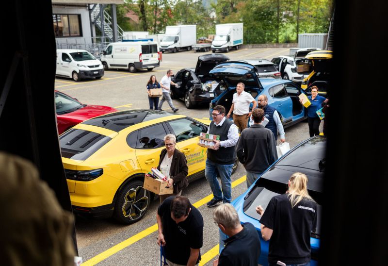 Ford Schweiz sammelt über zwei Tonnen Hilfsgüter für Caritas