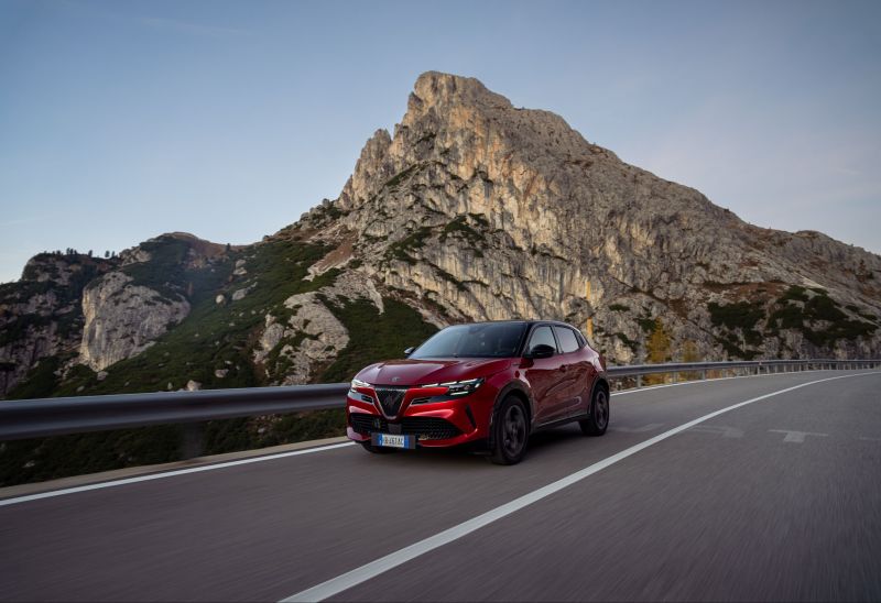 Alfa Romeo erweitert Junior-Angebot für 2026 deutlich