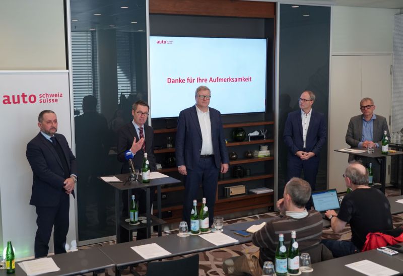 Auto-Schweiz fordert Kurskorrektur in der Automobil- und Klimapolitik