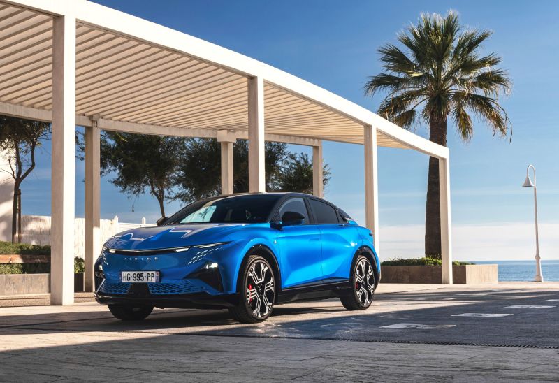 Alpine wird offizieller Mobilitätspartner des Moon+Stars 2026