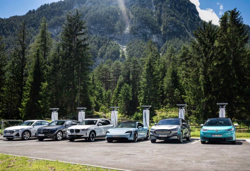 IONITY-Studie: Sommerreisen mit dem E-Auto werden zur Normalität