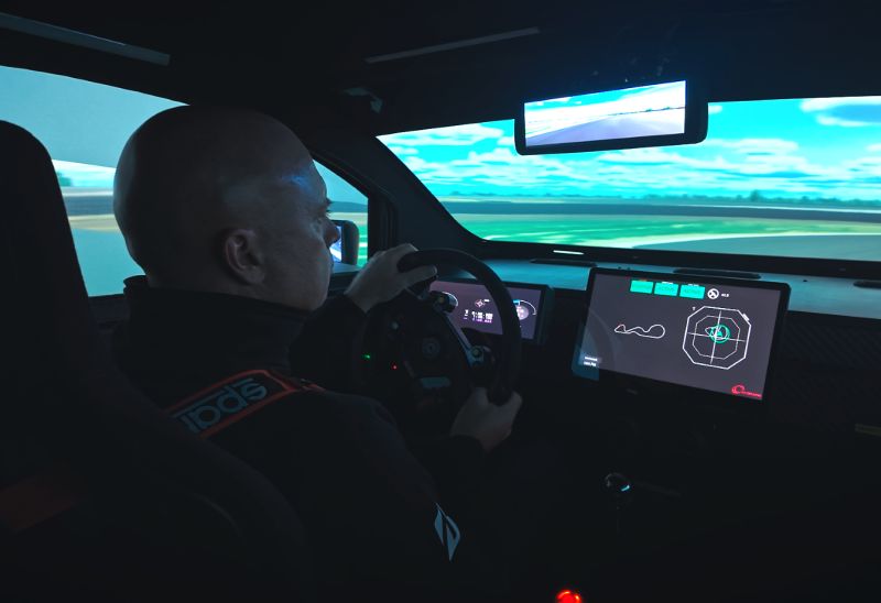 Bridgestone: Virtuelle Reifenentwicklung mit Driver-in-the-Loop-Simulator