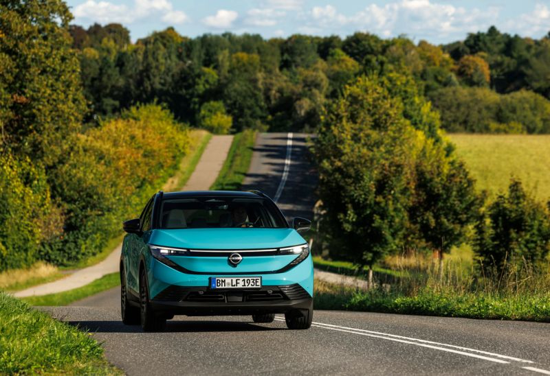 Nissan präsentiert den neuen Leaf mit mehr Reichweite und neuer Technologie