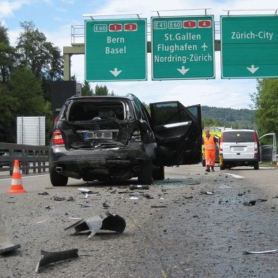 Strassenverkehr fordert im ersten Halbjahr 2015 weniger Tote und Schwerverletzte