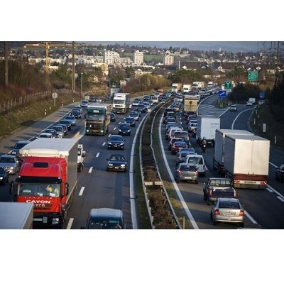 Rechts vorbeifahren auf der Autobahn – wann ist's erlaubt?