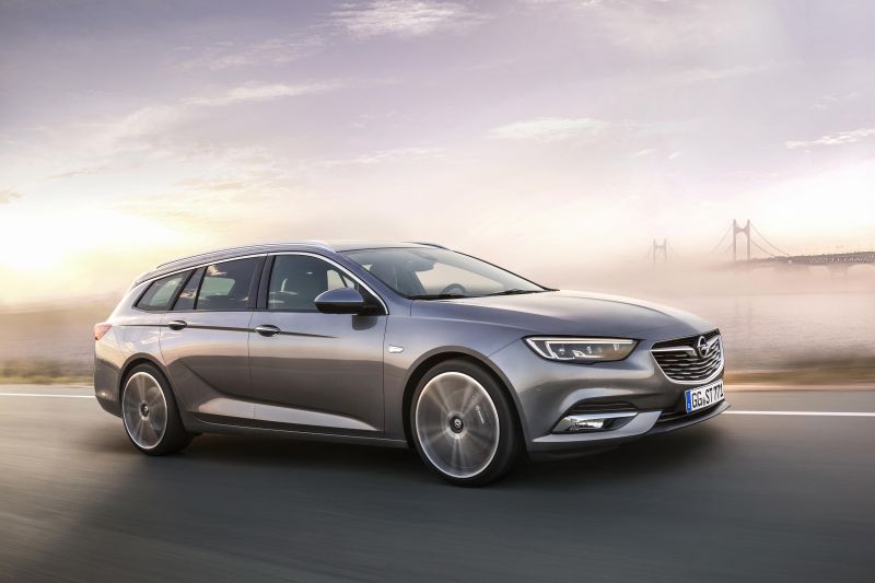 Der neue Opel Insignia Sports Tourer ist startklar