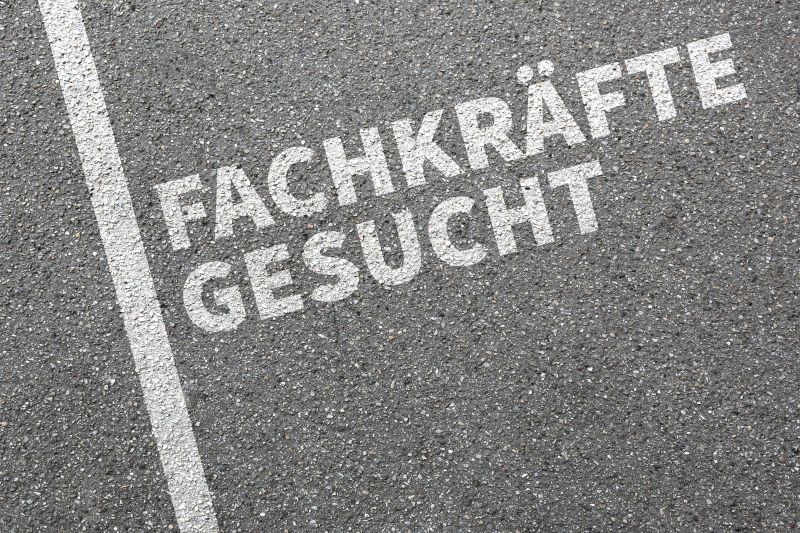 Fachkräfteinitiative in die ordentliche Politik überführen