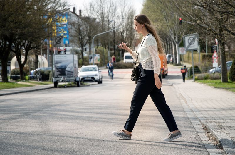   Allianz-Studie: Jede vierte Fussgängerkollision beim Rückwärtsfahren 