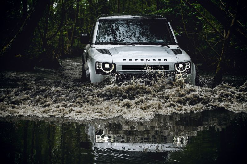   Welcome back, Land Rover Defender!