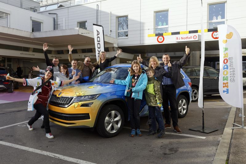 Skoda enthüllt neues Malwettbewerbs-Auto für die Stiftung Theodora