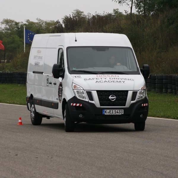   Nissan-Transporter im Grenzbereich erleben