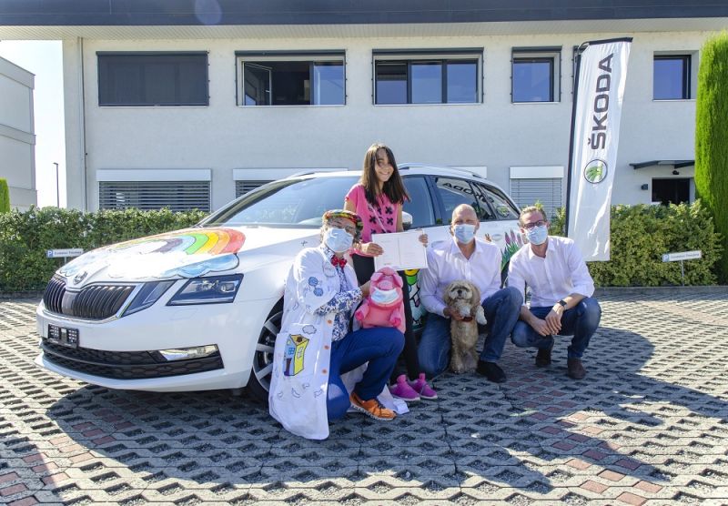 Einen Škoda Octavia namens Julie für die Theodora-Stiftung