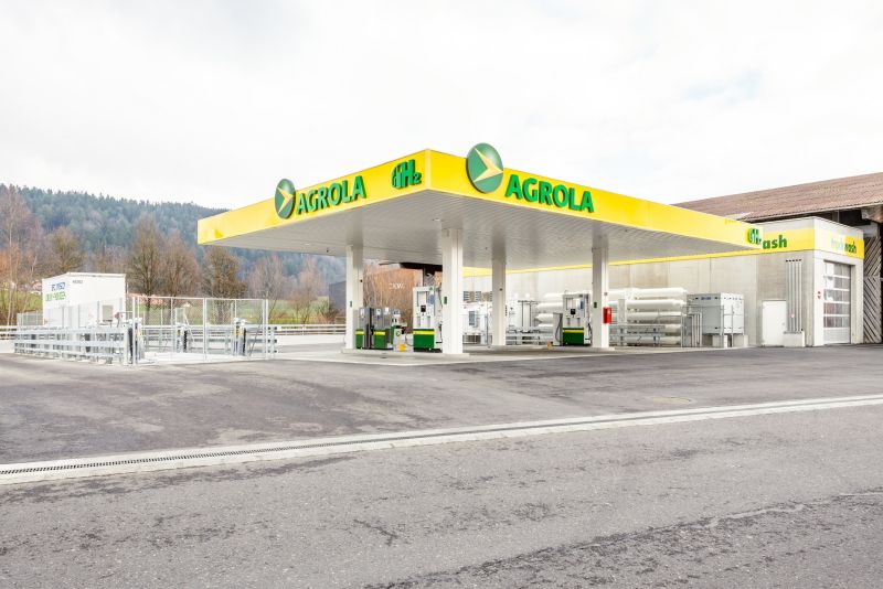   Agrola eröffnet grüne Wasserstoff-Tankstelle für PW und LKW