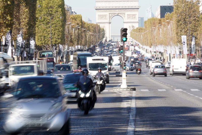   Paris: mit Fahrzeug-Telematikdatenanalyse logistische Herausforderungen meistern