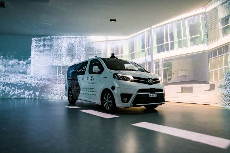   Toyota Proace Verso Electric nimmt autonomen Pilotbetrieb in Schaffhausen auf