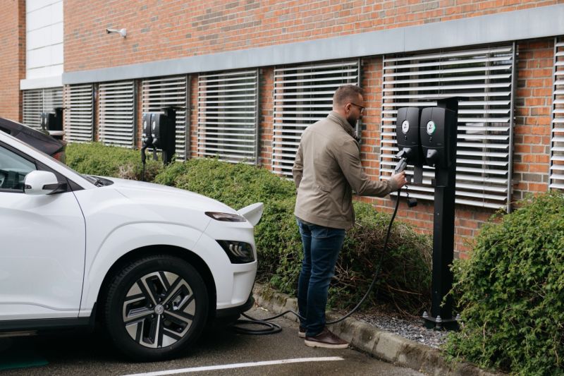 Effiziente Ladelösungen für Elektrofahrzeuge in Firmenflotten