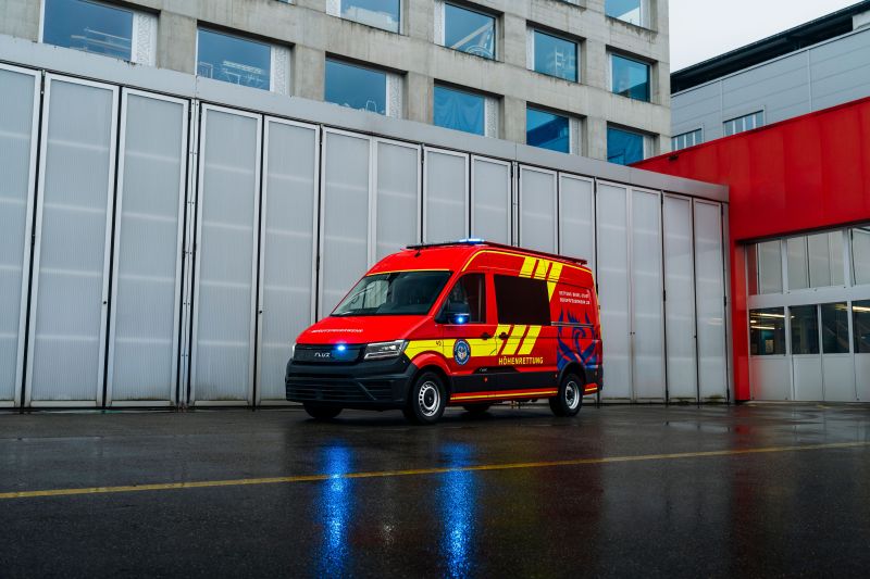   Berufsfeuerwehr Basel erhält vollelektrische Allrad-Fahrzeugflotte von Flux Mobility