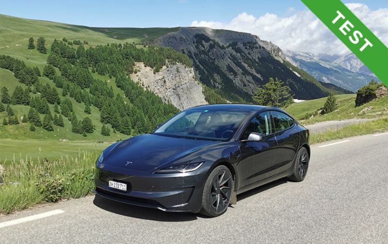   Alpenglühen im Tesla Model 3 Performance