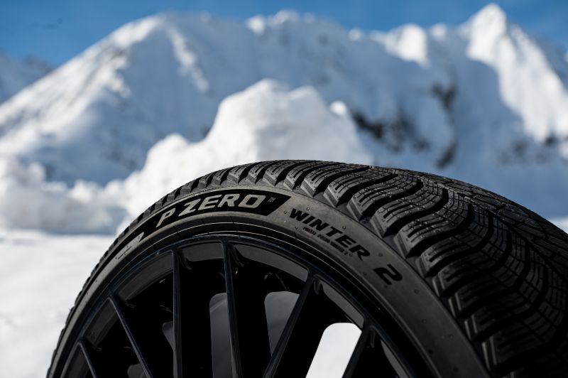   Pirelli: 7 von 10 Premium- und Prestigehersteller entscheiden sich für den Elect