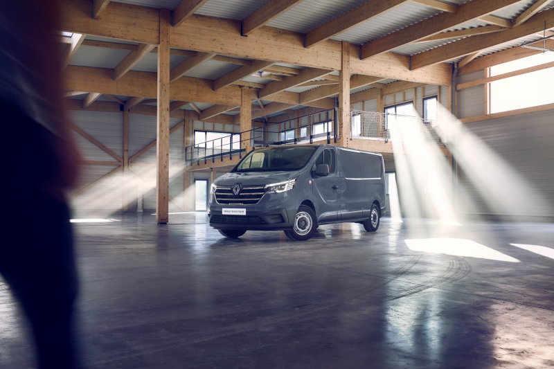 Der Neue Renault Trucks Trafic Red EDITION 2024