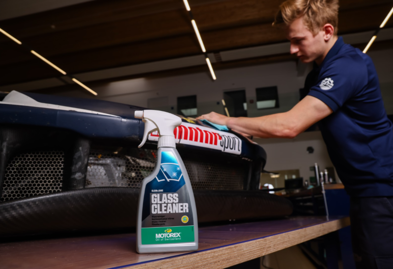 Emil Frey Racing empfiehlt: Glass Cleaner von Motorex