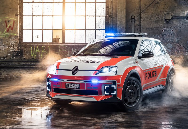 Der Renault 5 fährt jetzt Streife: Neue Elektroflotte für Winterthurs Quartierpolizei