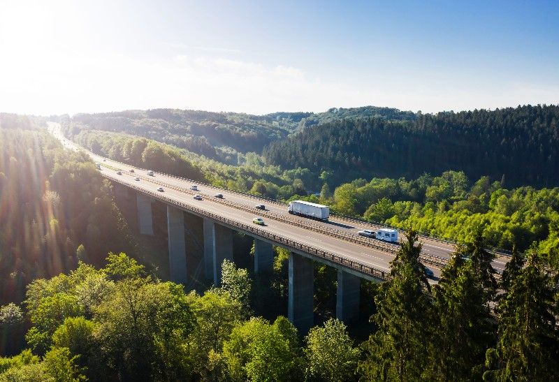 DKV Mobility veröffentlicht Nachhaltigkeitsbericht 2024 – Fortschritte bei Klimaschutz und sozialem Engagement