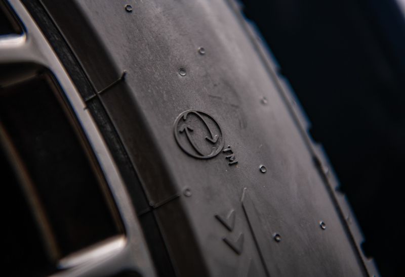 Pirelli: Erster Serienreifen mit mehr als 70 % biobasierten und recycelten Materialien