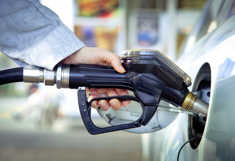 Treibstoffpreise: Mehr als 400 Franken an der Zapfsäule sparen ist möglich