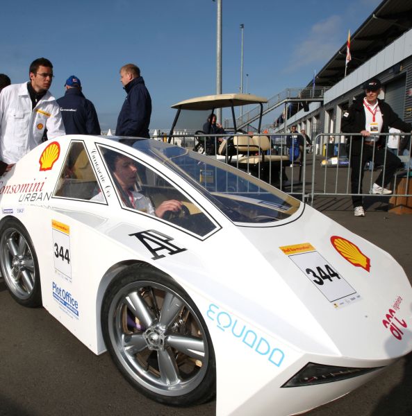 Shell Eco-Marathon: 4896 Kilometer mit einem Liter