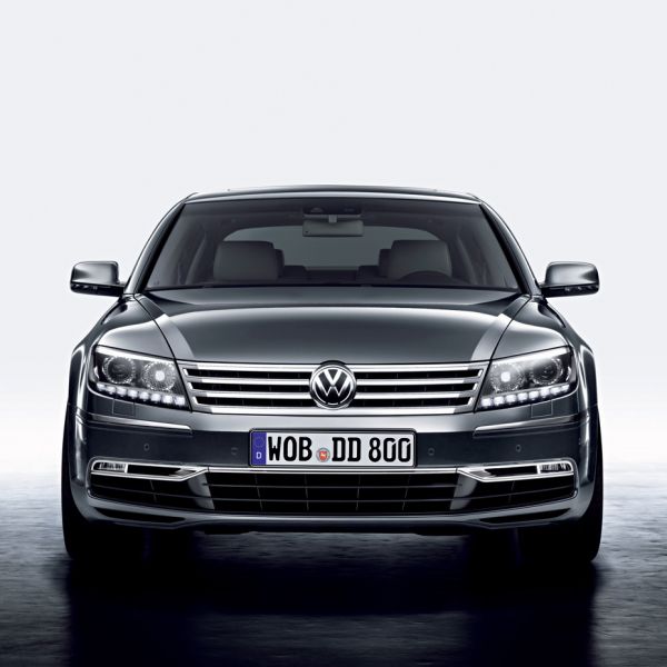 Neuer VW Phaeton: Markantes Frontdesign und  Online Dienste