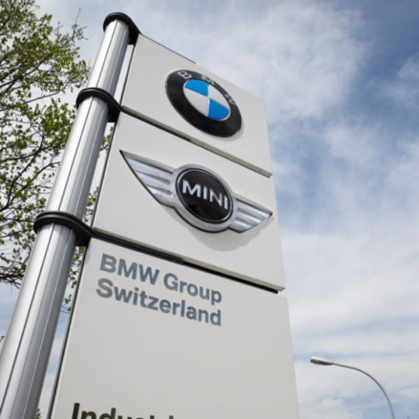 BMW ist mit den Marken BMW und MINI erfolgreichster Premiumanbieter der Schweiz