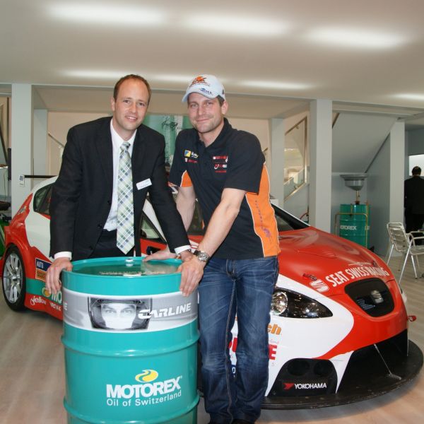 Fredy Barth enthüllt bei Motorex neuen SEAT WTCC Racing Car 