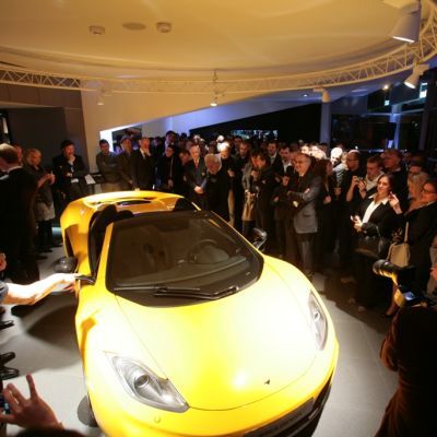 McLaren eröffnet Showroom in Genf