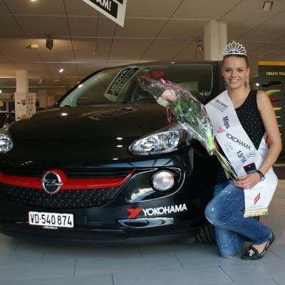 Miss Yokohama übernimmt Opel Adam als Dienstwagen