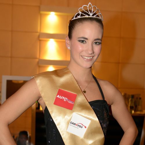 Chantal Breitinger ist Miss Auto-Salon 2014