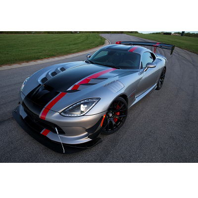 Kumho-Reifen auf 2016er Dodge Viper ACR