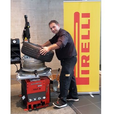 Pirelli bereitet ihre Key Point Händler auf die Wintersaison vor