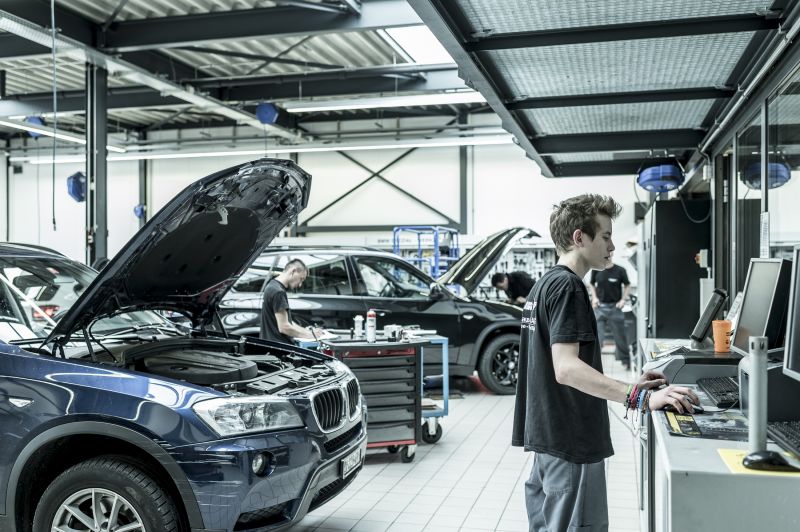 Zufriedenstellende Konjunkturentwicklung bei Garagenzulieferern 