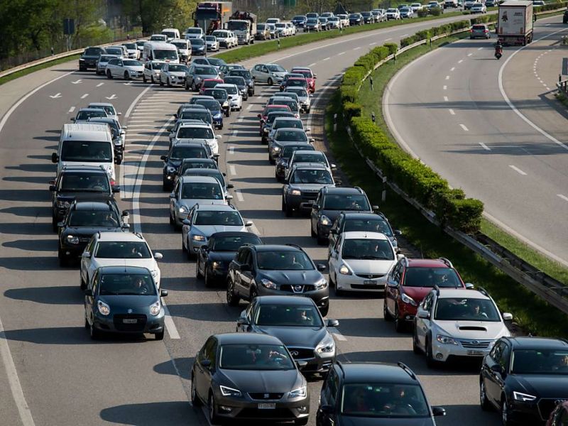 Automarkt Schweiz auf Vorjahreskurs