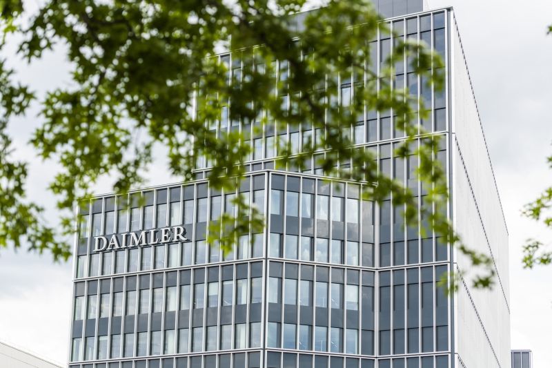 Daimler setzt Grossteil der Produktion aus