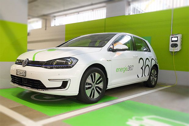 Energie 360° rüstet rund 100 Coop-Filialen mit Elektroladestationen aus