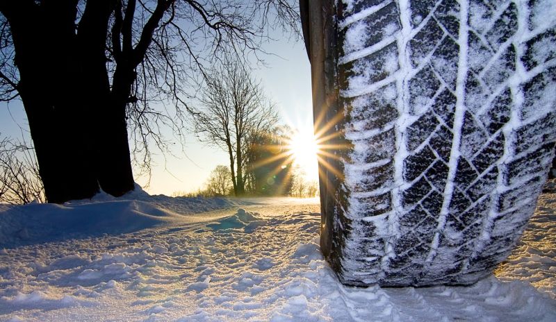 Verkehrssicherheitsmythos Nr. 2: Winterreifen können im Sommer ausgefahren werden